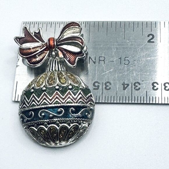 Vintage Nina Ricci Singed NR Ball Ornament Enamel Brooch Pin Christmas Holiday - Picture 4 of 5